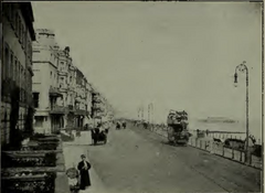 Page249-Grand Parade 1920-Hastings of Bygone Days and the Present